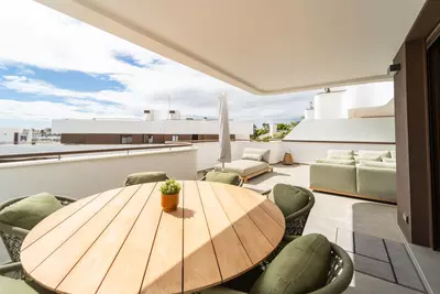 Middle Floor Apartment in Estepona