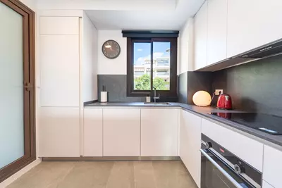 Middle Floor Apartment in Estepona