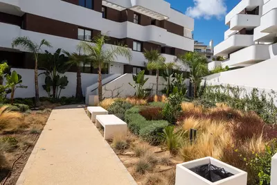 Middle Floor Apartment in Estepona