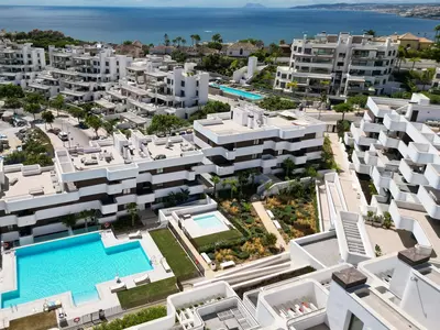 Middle Floor Apartment in Estepona