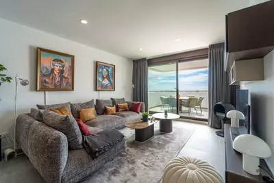 Middle Floor Apartment in Estepona