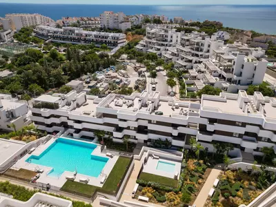 Middle Floor Apartment in Estepona