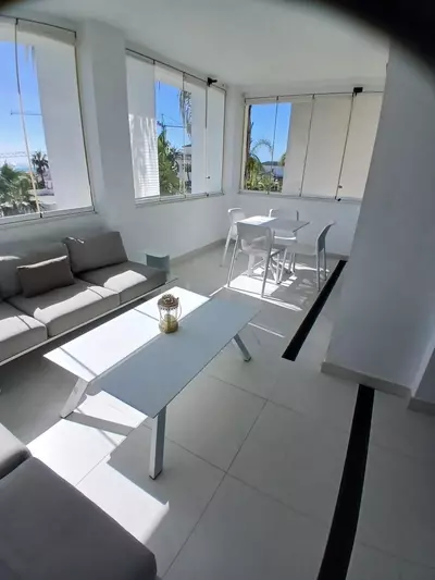 Middle Floor Apartment in Estepona