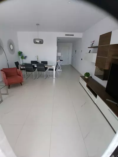 Middle Floor Apartment in Estepona
