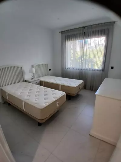 Middle Floor Apartment in Estepona