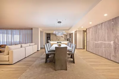 Top Floor Apartment in Puerto Banús