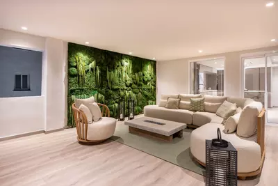 Top Floor Apartment in Puerto Banús