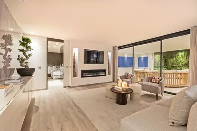 Top Floor Apartment in Puerto Banús
