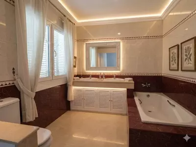 Townhouse in Nueva Andalucía