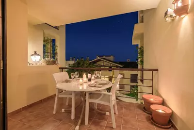 Ground Floor Apartment in Benahavís