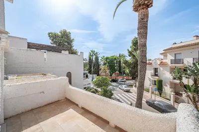 Townhouse in Nueva Andalucía