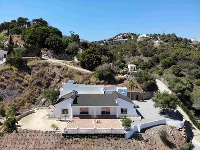 Finca - Cortijo in Estepona