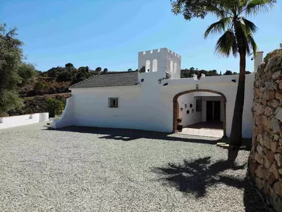Finca - Cortijo in Estepona