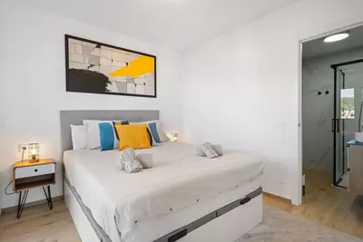 Middle Floor Apartment in Estepona