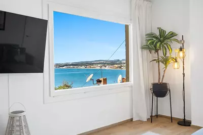 Middle Floor Apartment in Estepona