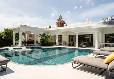 Detached Villa in El Paraiso