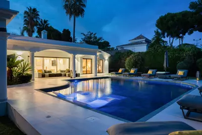 Detached Villa in El Paraiso