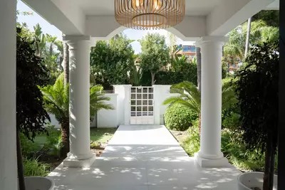 Detached Villa in El Paraiso