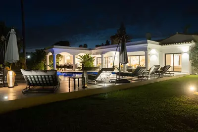 Detached Villa in El Paraiso