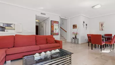 Townhouse in Casares