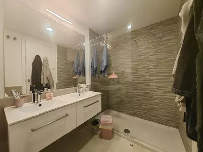Middle Floor Apartment in Estepona