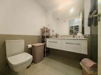 Middle Floor Apartment in Estepona