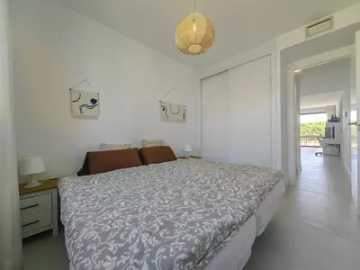 Middle Floor Apartment in Estepona