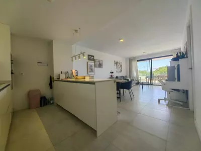 Middle Floor Apartment in Estepona