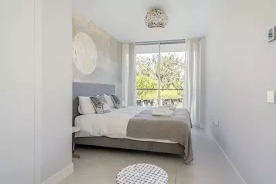Middle Floor Apartment in Estepona