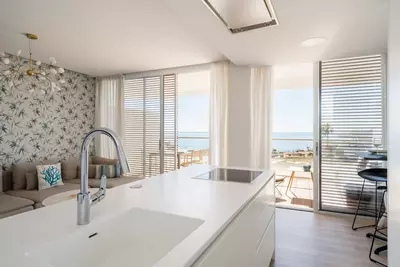 Middle Floor Apartment in Estepona
