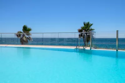 Middle Floor Apartment in Estepona
