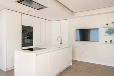Middle Floor Apartment in Estepona