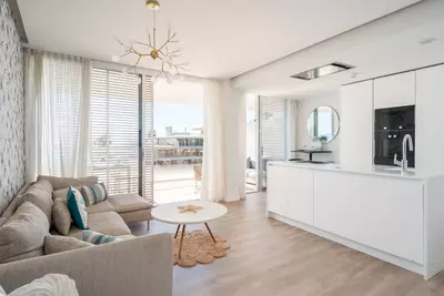Middle Floor Apartment in Estepona