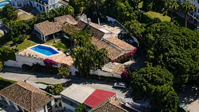 Detached Villa in Nueva Andalucía