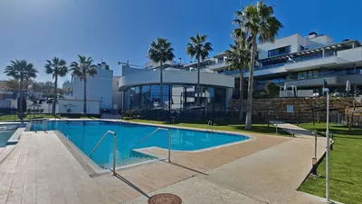 Middle Floor Apartment in Estepona