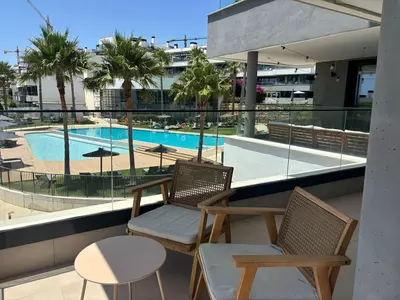 Middle Floor Apartment in Estepona