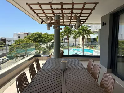 Middle Floor Apartment in Estepona