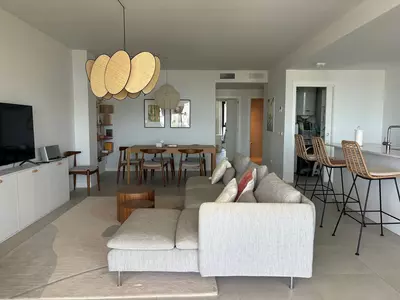 Middle Floor Apartment in Estepona