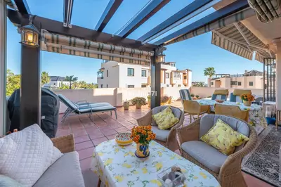 Middle Floor Apartment in Elviria