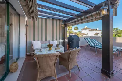Middle Floor Apartment in Elviria