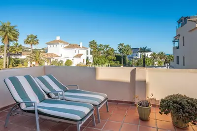 Middle Floor Apartment in Elviria