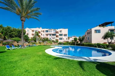 Middle Floor Apartment in Elviria