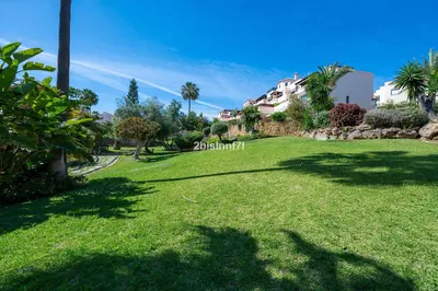 Middle Floor Apartment in Elviria