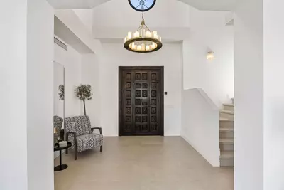 Detached Villa in Nueva Andalucía