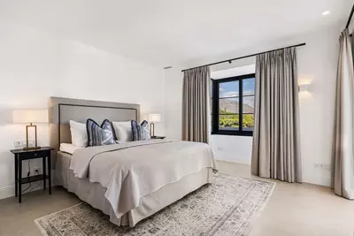 Detached Villa in Nueva Andalucía