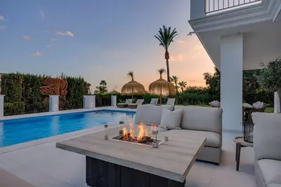 Detached Villa in Nueva Andalucía