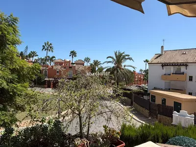 Middle Floor Apartment in Marbella