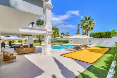 Detached Villa in Nueva Andalucía