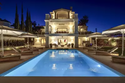 Detached Villa in Nueva Andalucía