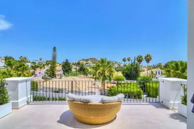 Detached Villa in Nueva Andalucía